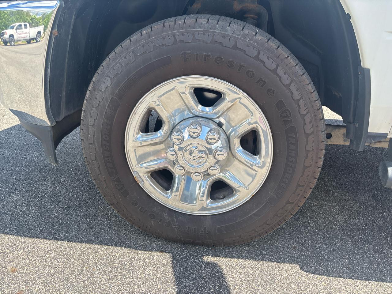 RAM 3500 Chassis Cab Tradesman 2WD Crew Cab 60" CA 172.4" WB 2019