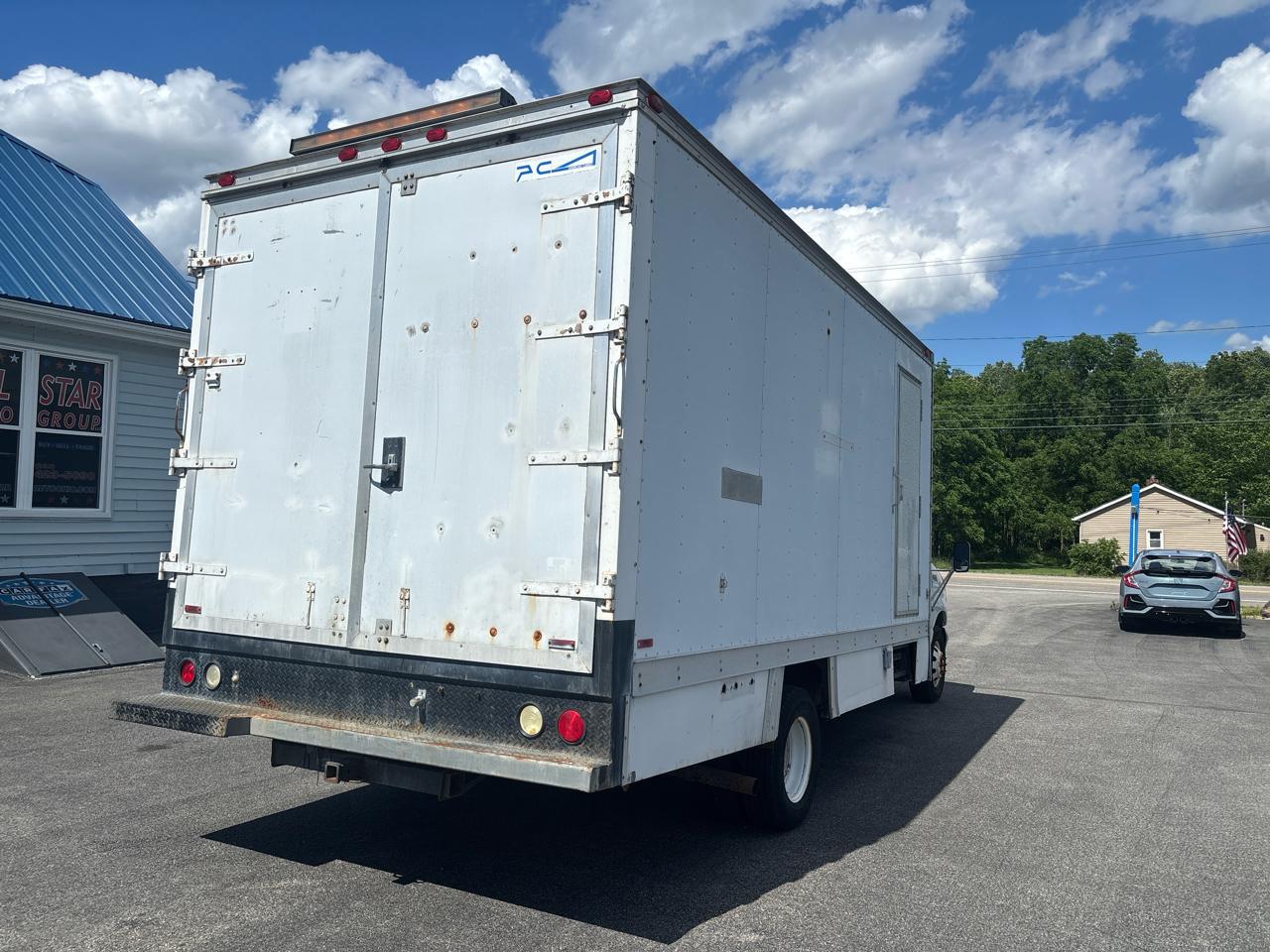 Ford Econoline Commercial Cutaway E-450 Super Duty 158" WB DRW 2002