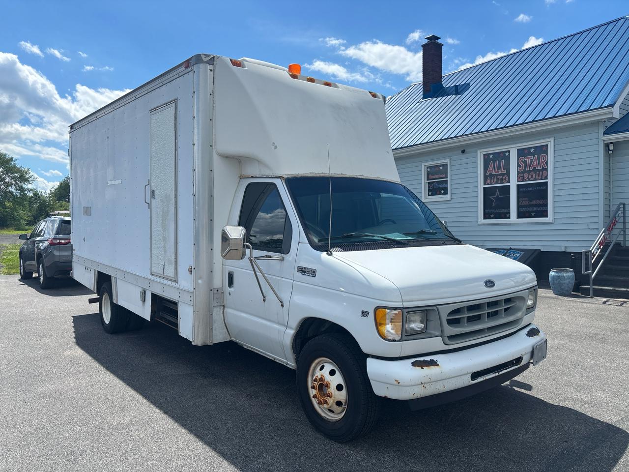 Ford Econoline Commercial Cutaway E-450 Super Duty 158" WB DRW 2002