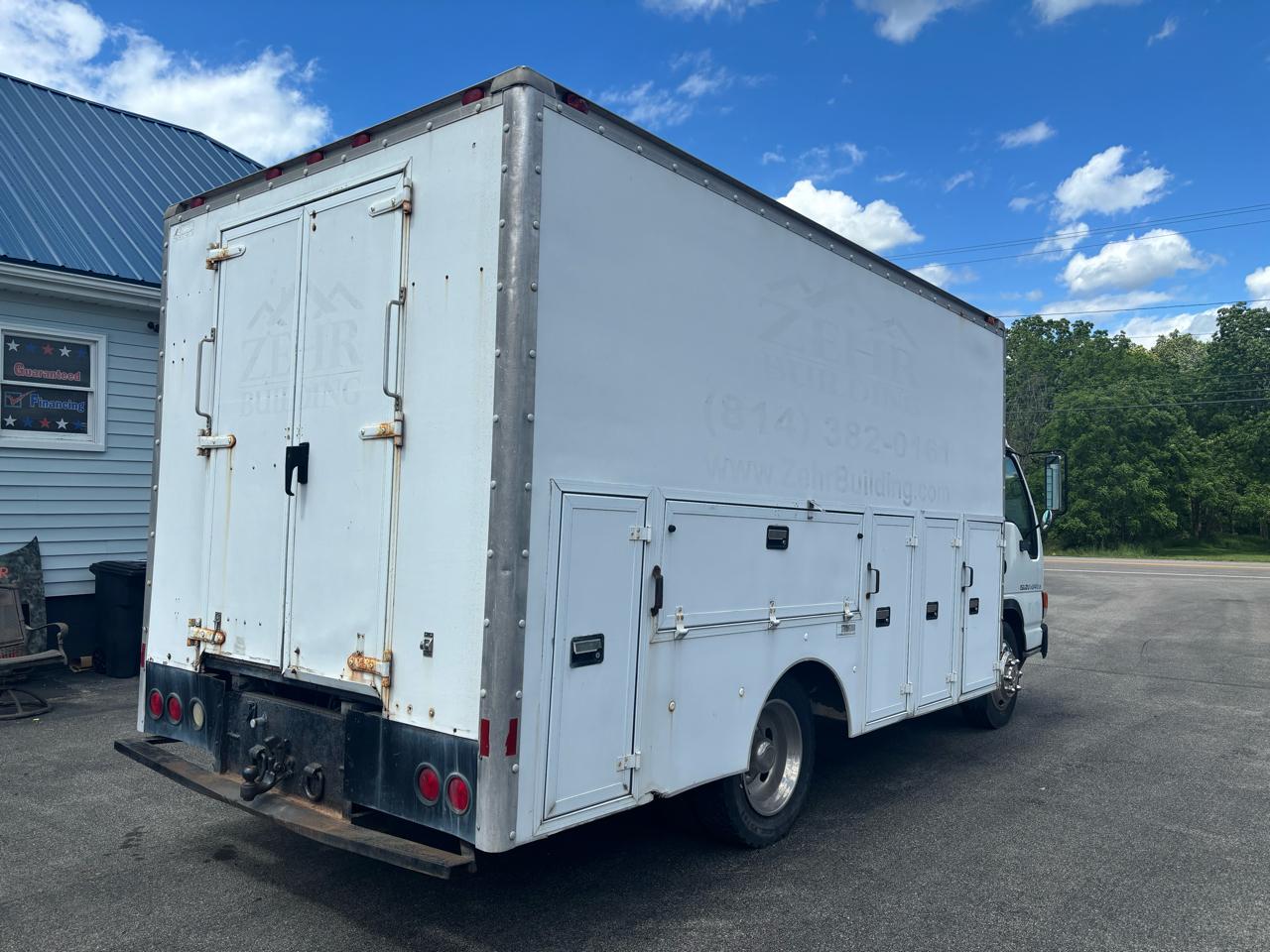 Isuzu W4S042 NPR HD GAS REG 109" WB 14500 GVWR 2004