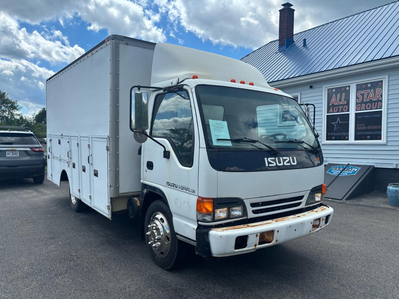 Isuzu W4S042 NPR HD GAS REG 109" WB 14500 GVWR 2004