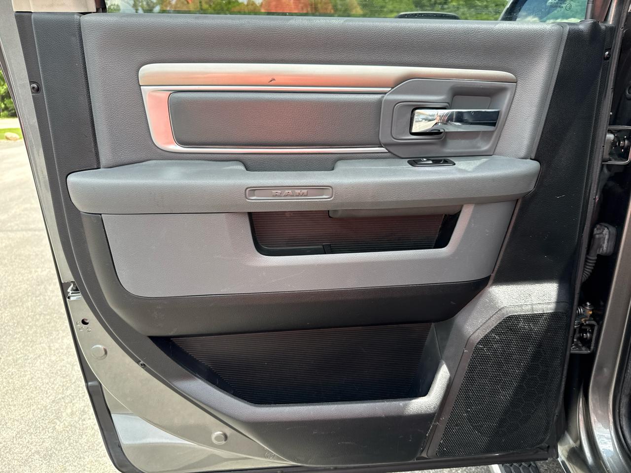 RAM 2500 4WD Crew Cab 169" SLT 2013
