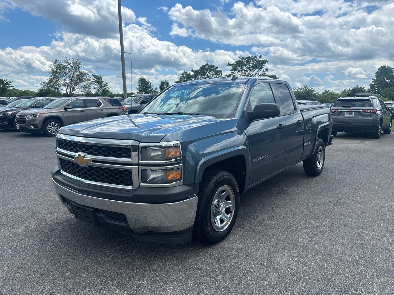 Chevrolet Silverado 1500 2WD Double Cab 143.5" Work Truck w/2WT 2014