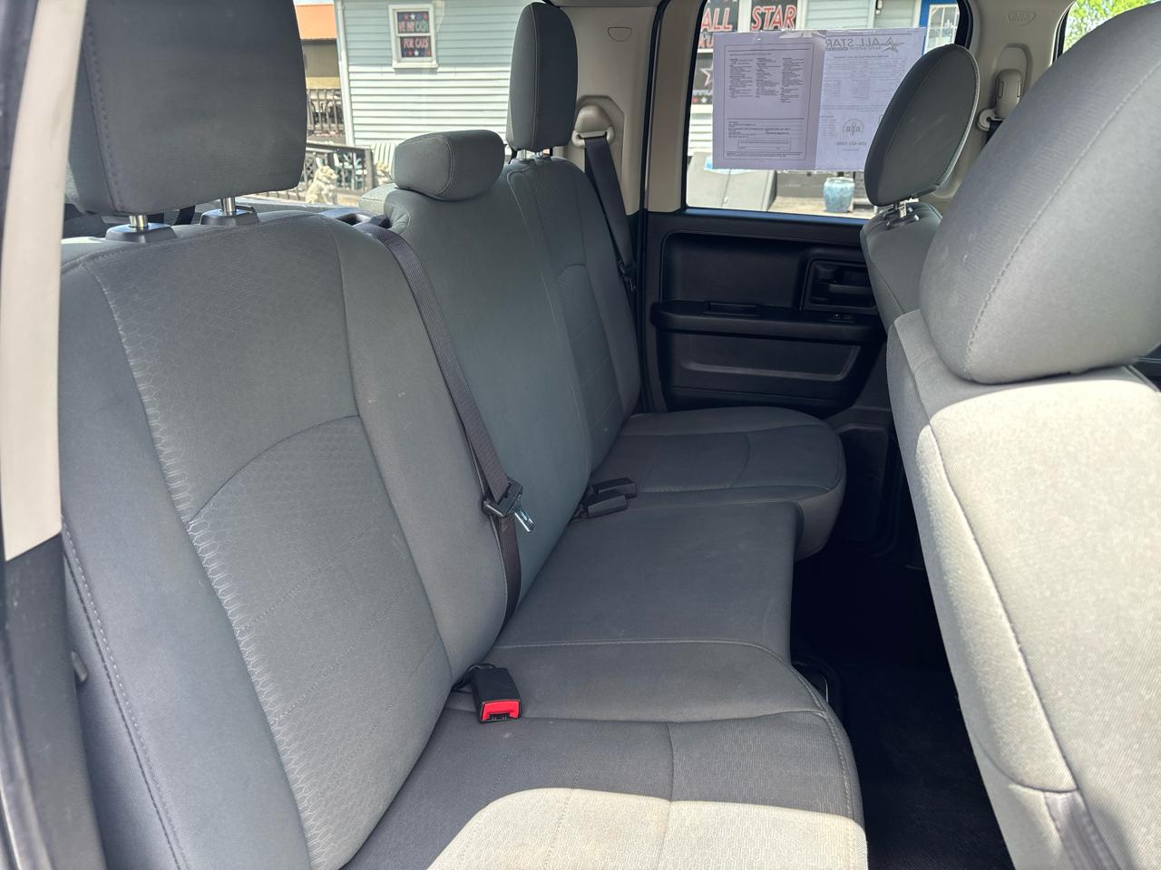 RAM 1500 4WD Quad Cab 140.5" Tradesman 2016
