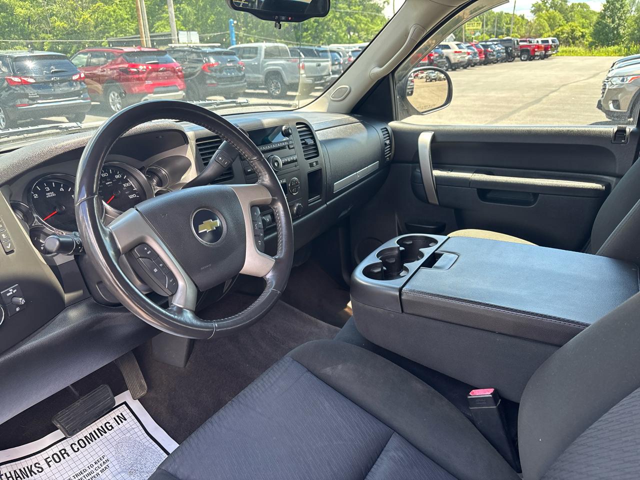 Chevrolet Silverado 1500 4WD Ext Cab 143.5" LT 2011