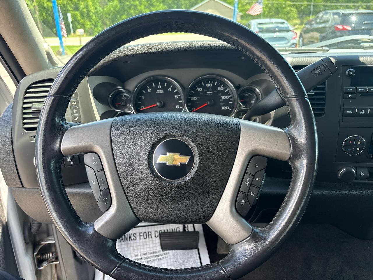 Chevrolet Silverado 1500 4WD Ext Cab 143.5" LT 2011