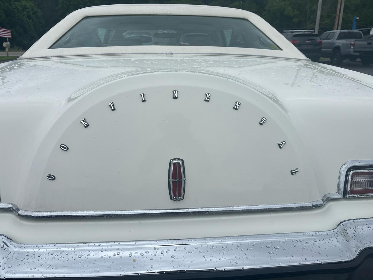 Lincoln Continental  1975