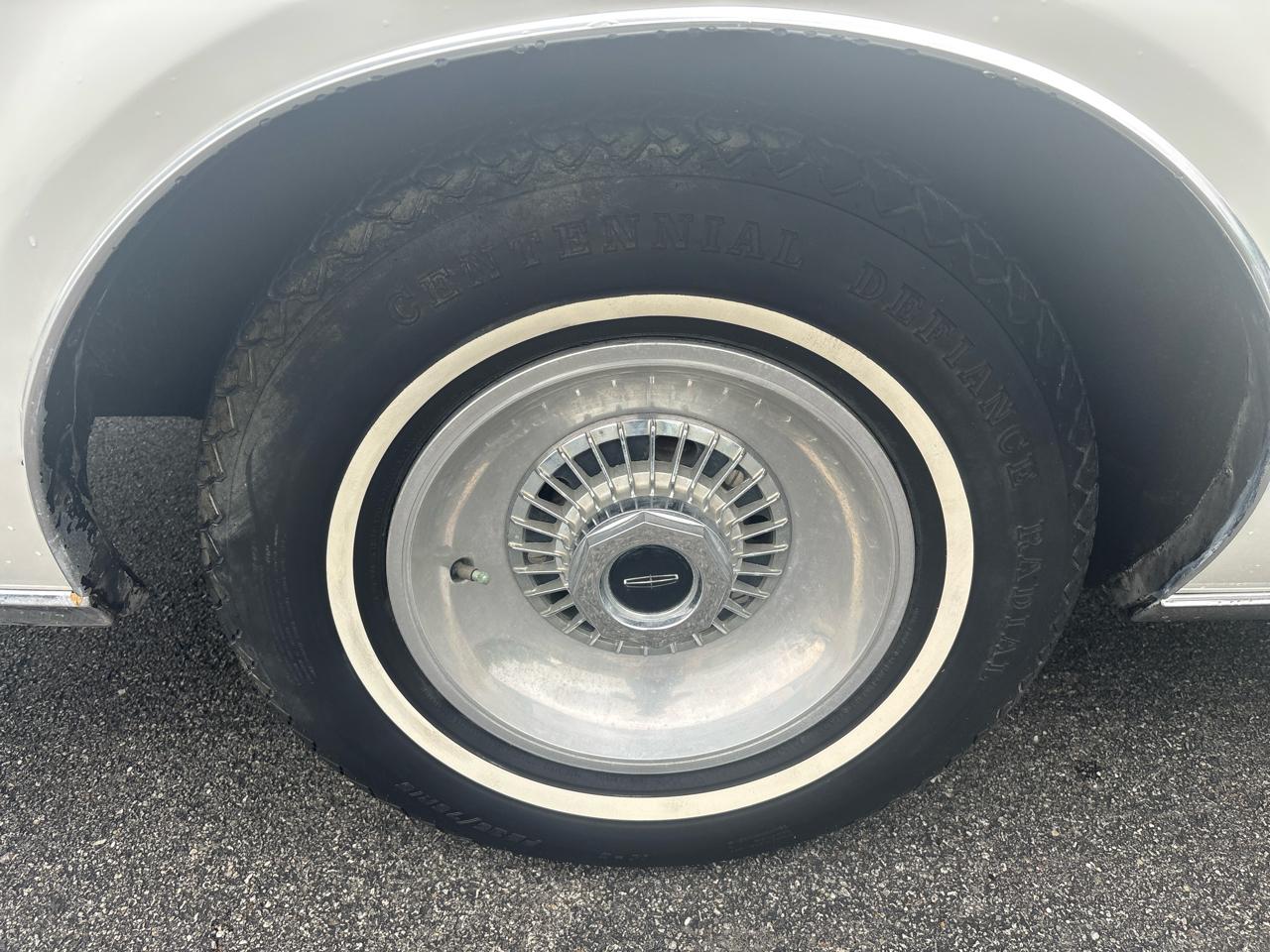 Lincoln Continental  1975