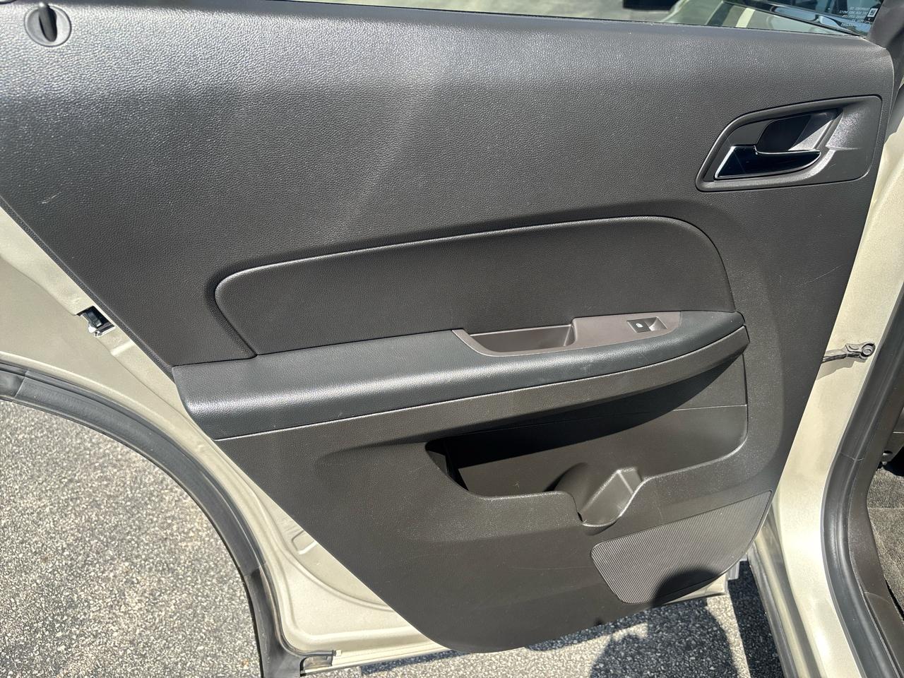 Chevrolet Equinox FWD 4dr LT w/2LT 2015