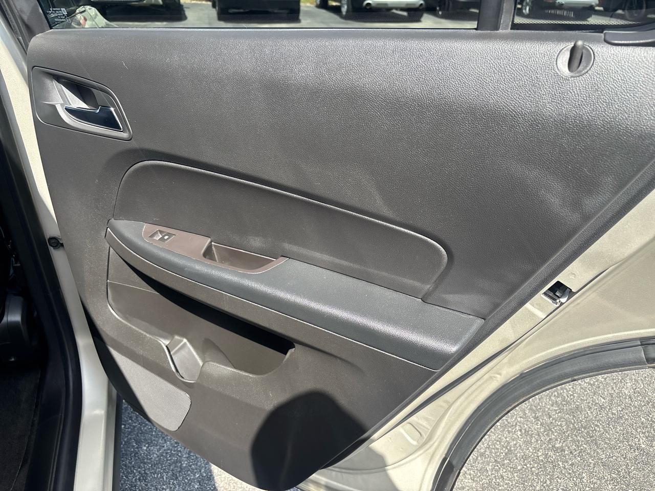 Chevrolet Equinox FWD 4dr LT w/2LT 2015