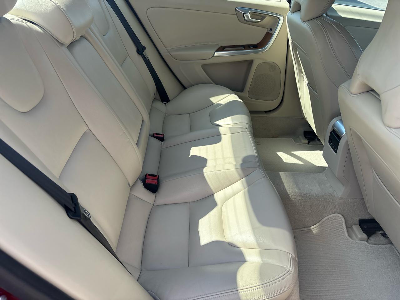 Volvo S60 Inscription 4dr Sdn T5 Premier AWD 2016