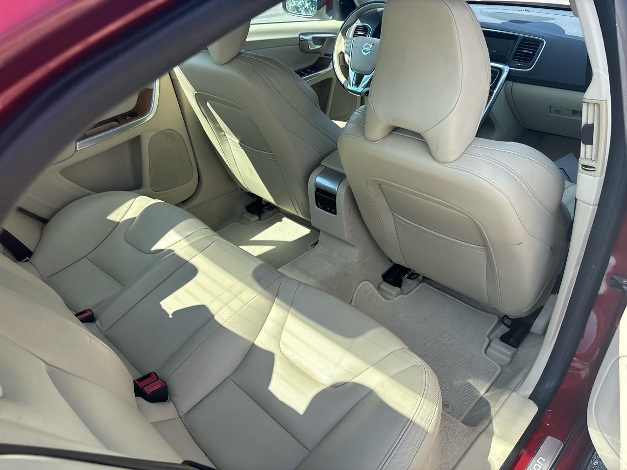Volvo S60 Inscription 4dr Sdn T5 Premier AWD 2016