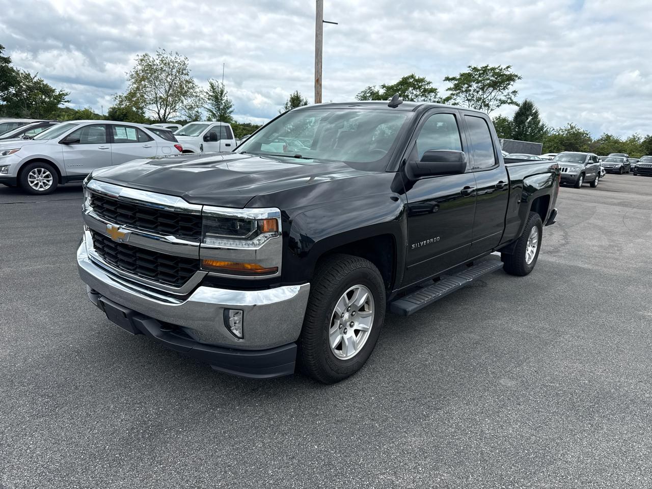2018 Chevrolet Silverado 1500 4WD Double Cab 143.5" LT w/1LT