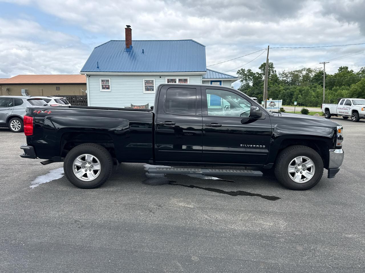 Chevrolet Silverado 1500 4WD Double Cab 143.5" LT w/1LT 2018