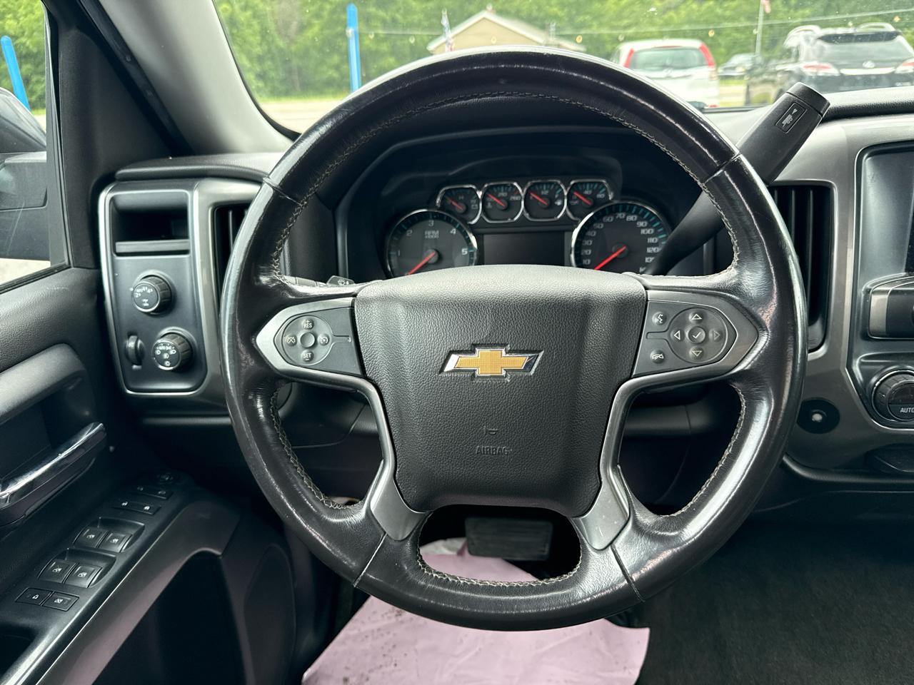 Chevrolet Silverado 1500 4WD Double Cab 143.5" LT w/1LT 2018