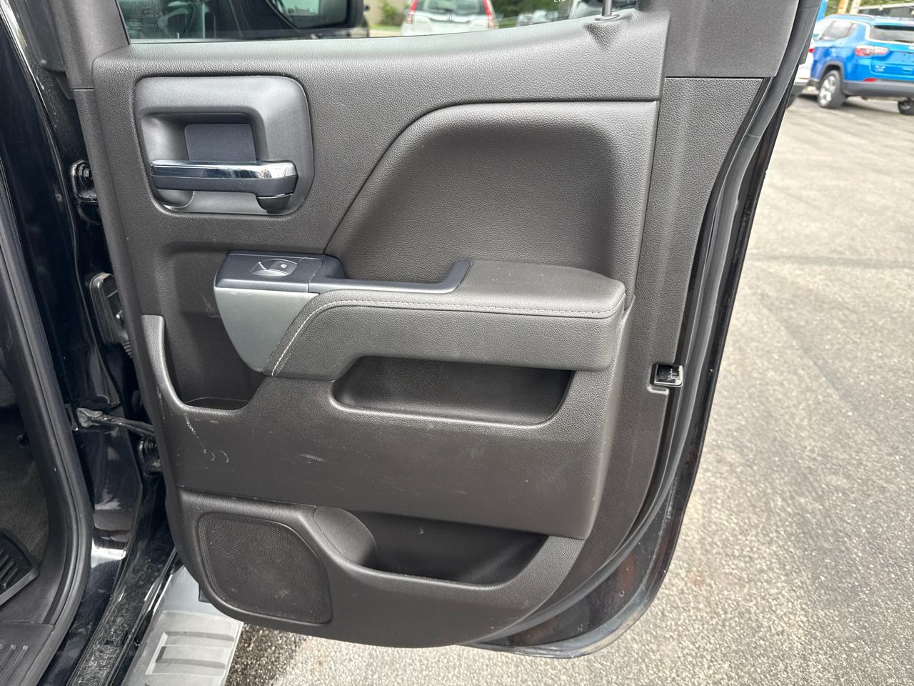 Chevrolet Silverado 1500 4WD Double Cab 143.5" LT w/1LT 2018