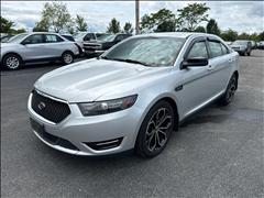 2018 Ford Taurus 