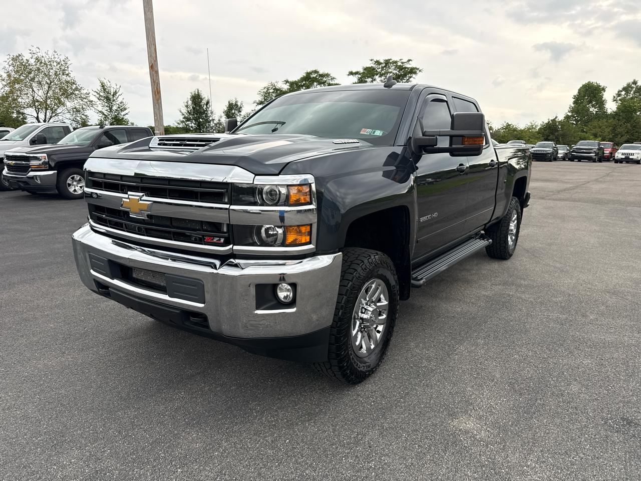 Chevrolet Silverado 2500HD 4WD Crew Cab 153.7" LT 2019