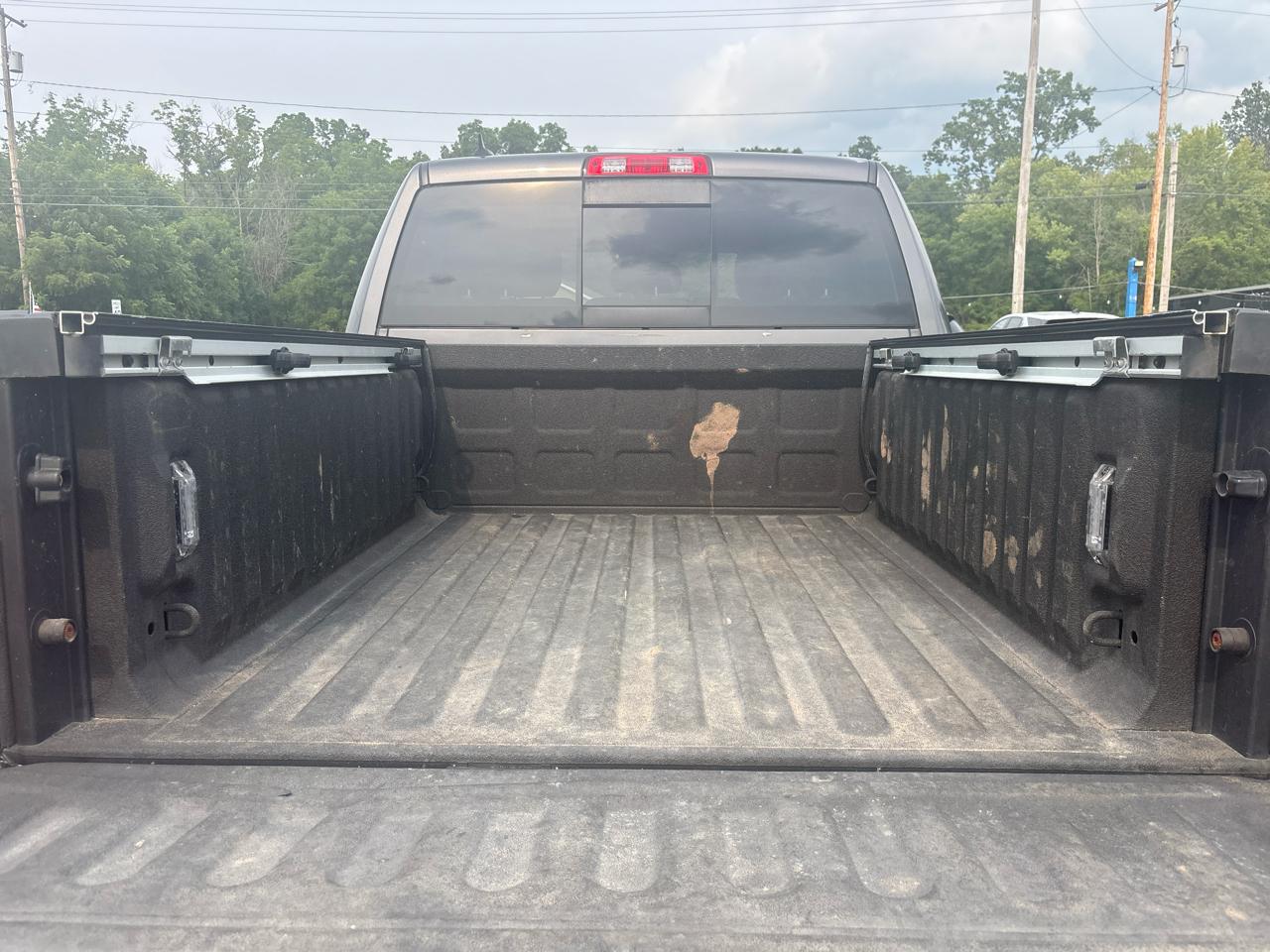 RAM 1500 Big Horn 4x4 Crew Cab 5'7" Box 2017