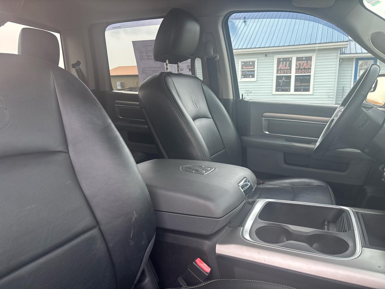 RAM 1500 Big Horn 4x4 Crew Cab 5'7" Box 2017