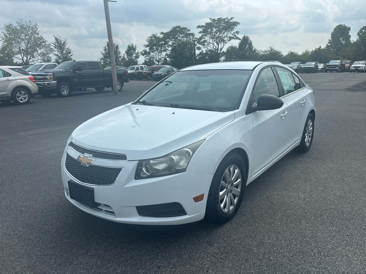 Chevrolet Cruze 4dr Sdn LS 2011
