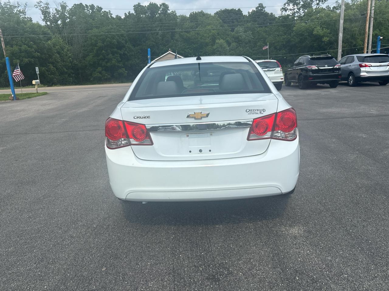 Chevrolet Cruze 4dr Sdn LS 2011
