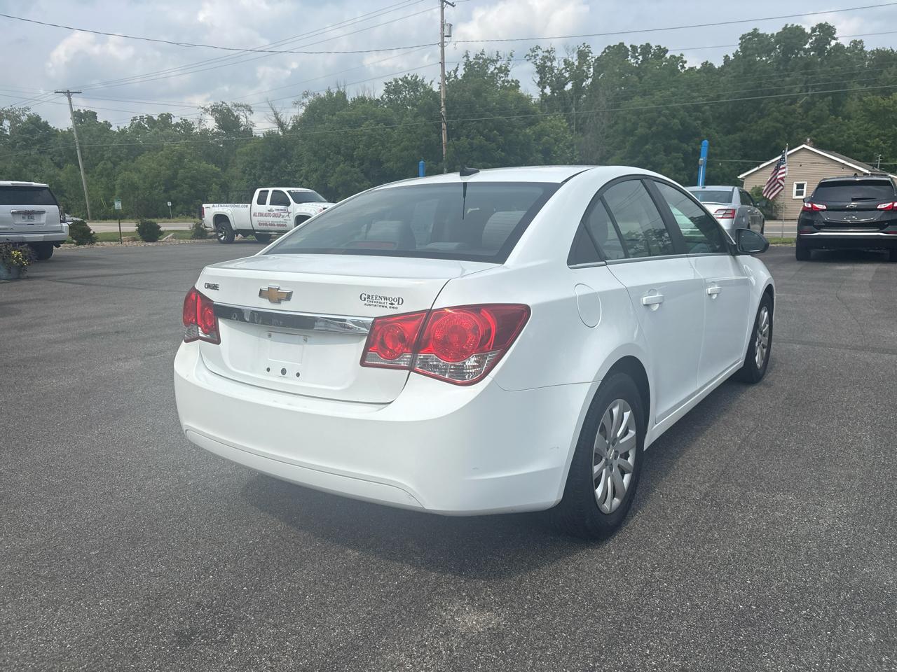 Chevrolet Cruze 4dr Sdn LS 2011