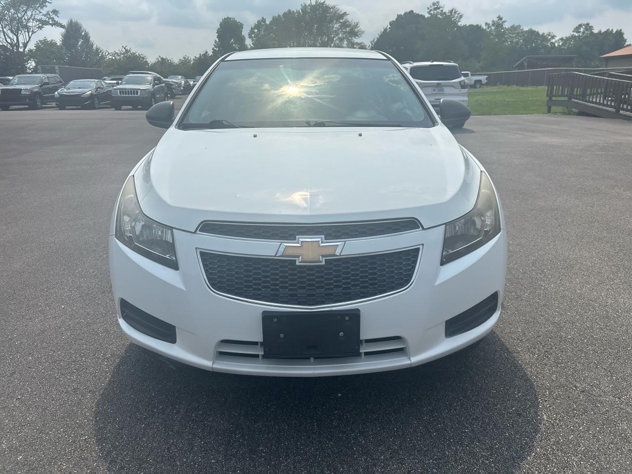 Chevrolet Cruze 4dr Sdn LS 2011