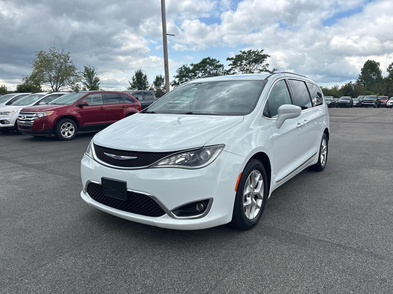 2017 Chrysler Pacifica Touring-L Plus FWD