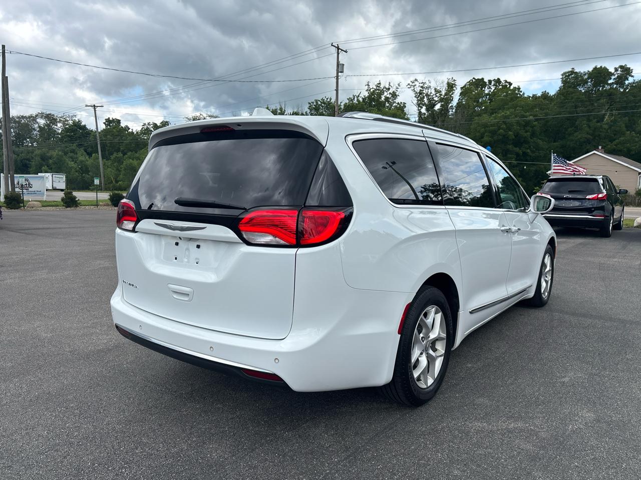 Chrysler Pacifica Touring-L Plus FWD 2017