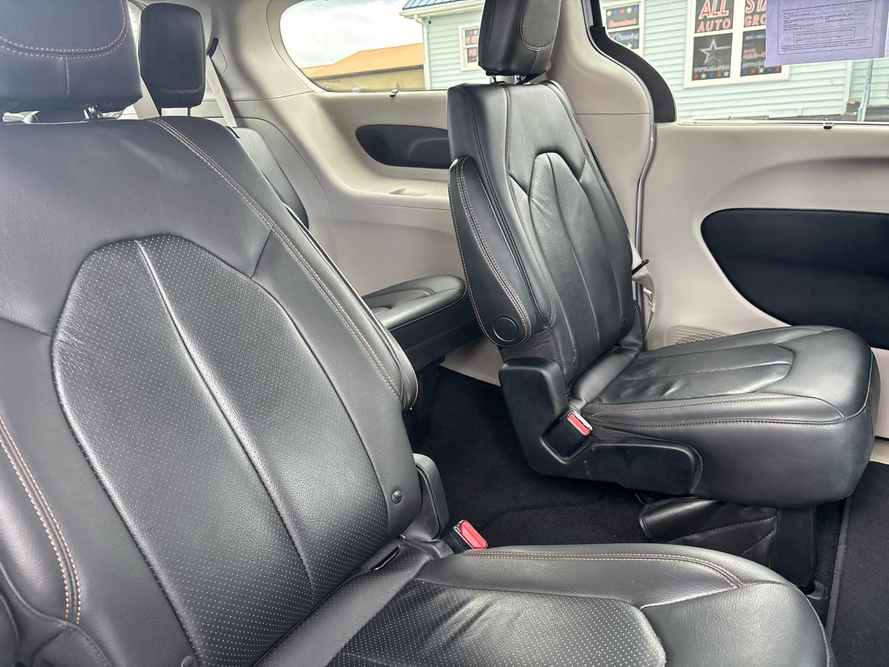 Chrysler Pacifica Touring-L Plus FWD 2017