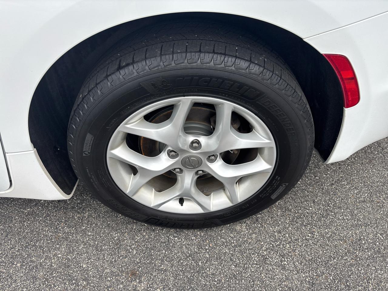 Chrysler Pacifica Touring-L Plus FWD 2017