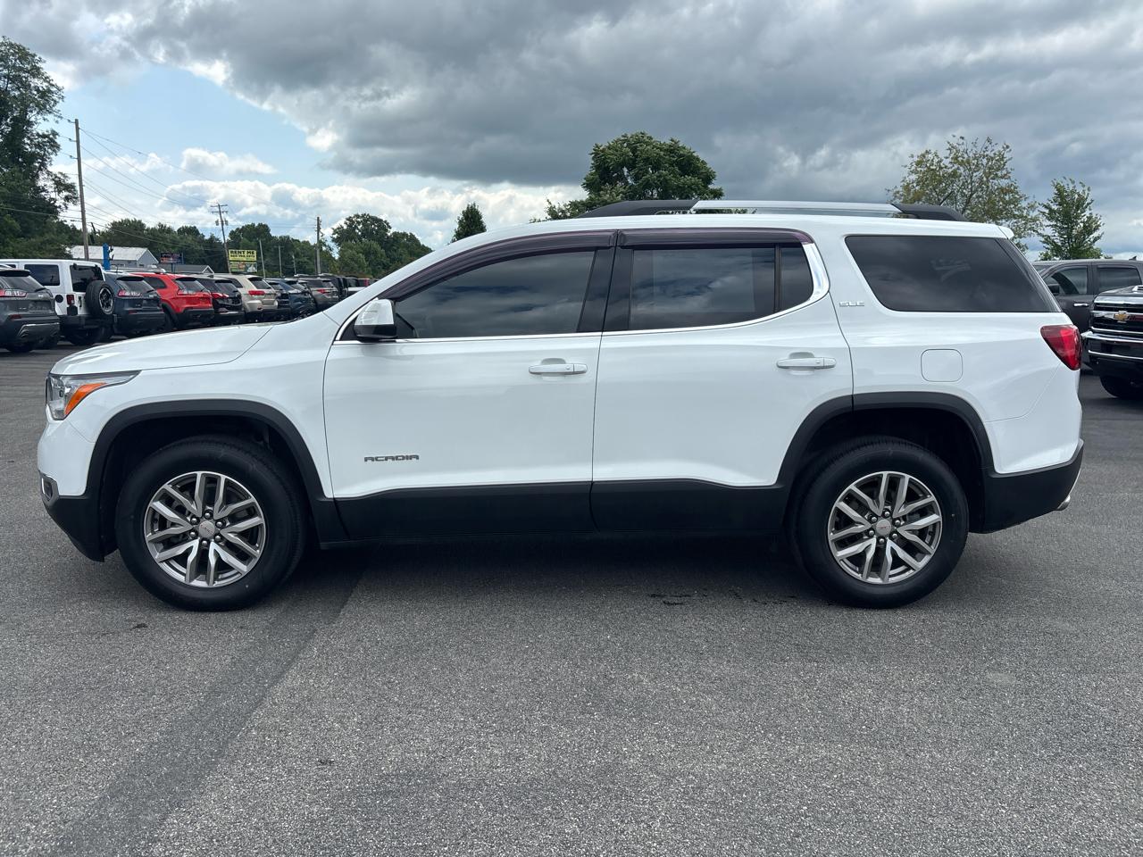 GMC Acadia FWD 4dr SLE w/SLE-2 2018