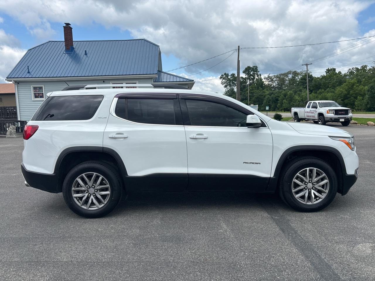 GMC Acadia FWD 4dr SLE w/SLE-2 2018