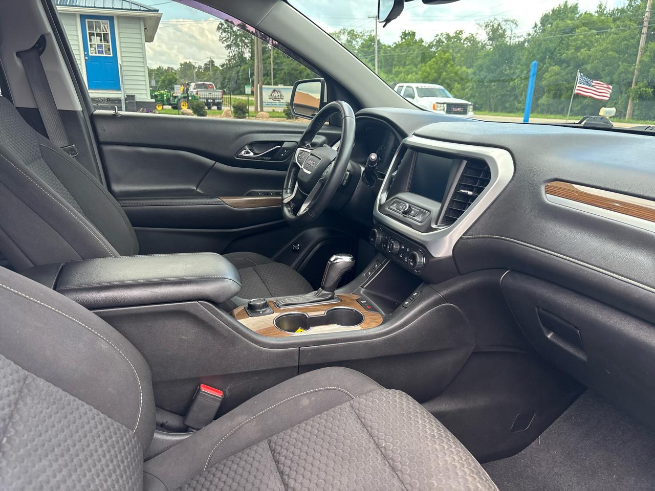 GMC Acadia FWD 4dr SLE w/SLE-2 2018