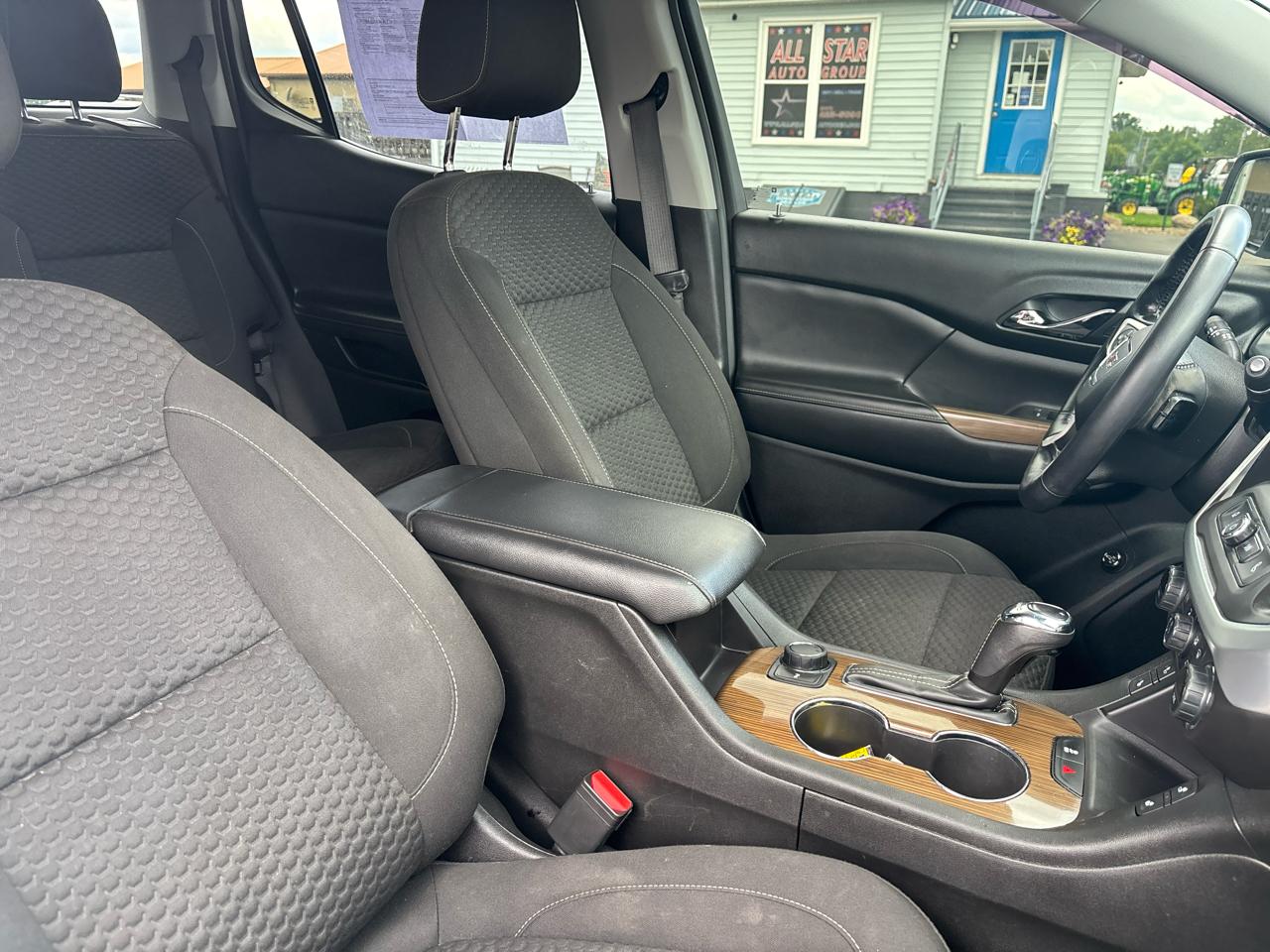 GMC Acadia FWD 4dr SLE w/SLE-2 2018