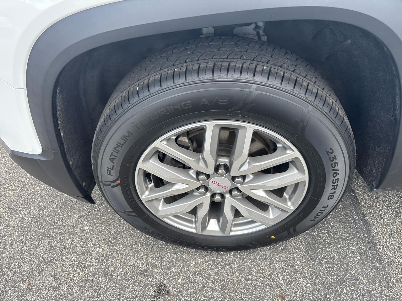 GMC Acadia FWD 4dr SLE w/SLE-2 2018