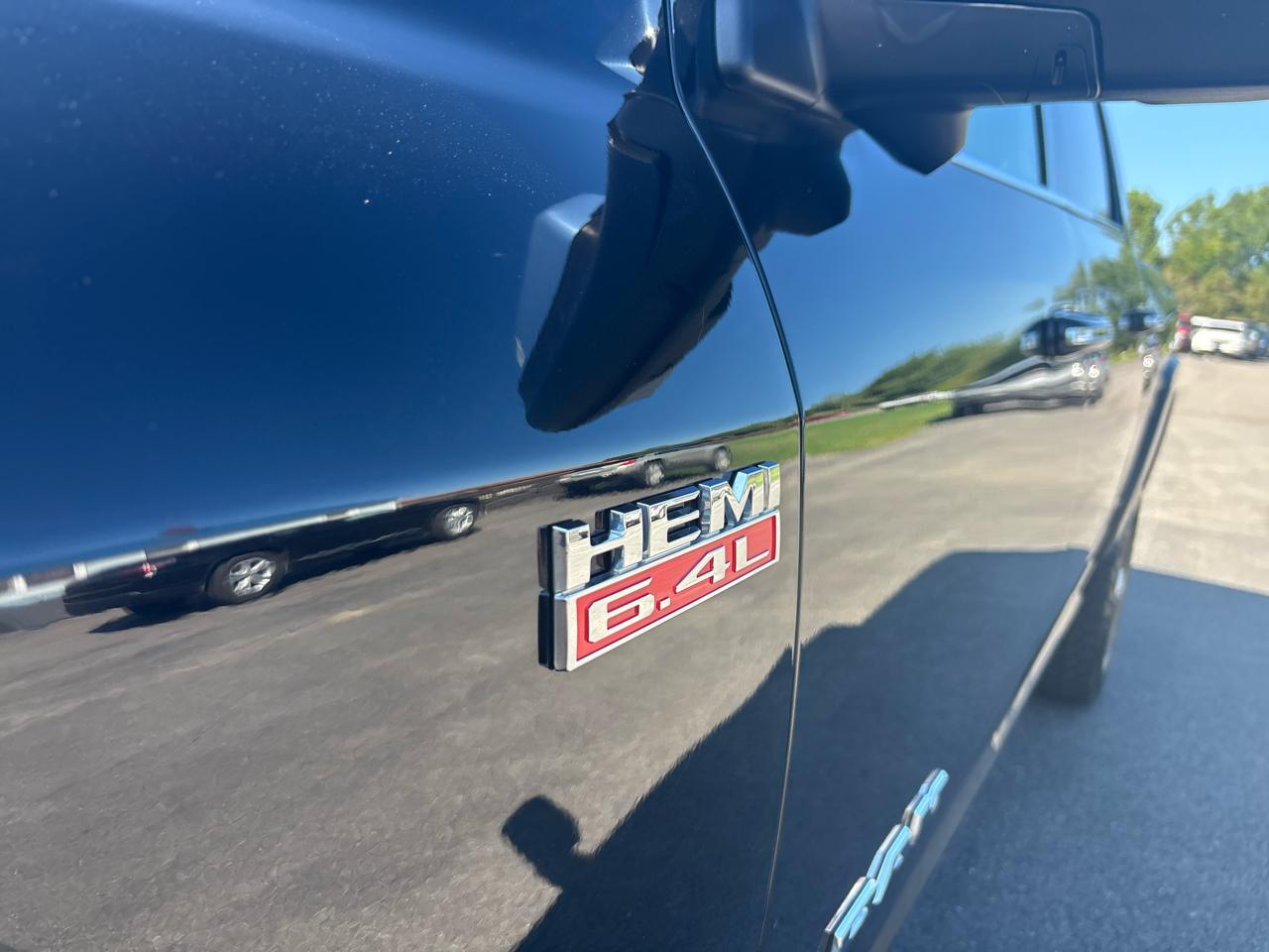 RAM 2500 Laramie 4x4 Crew Cab 6'4" Box 2019