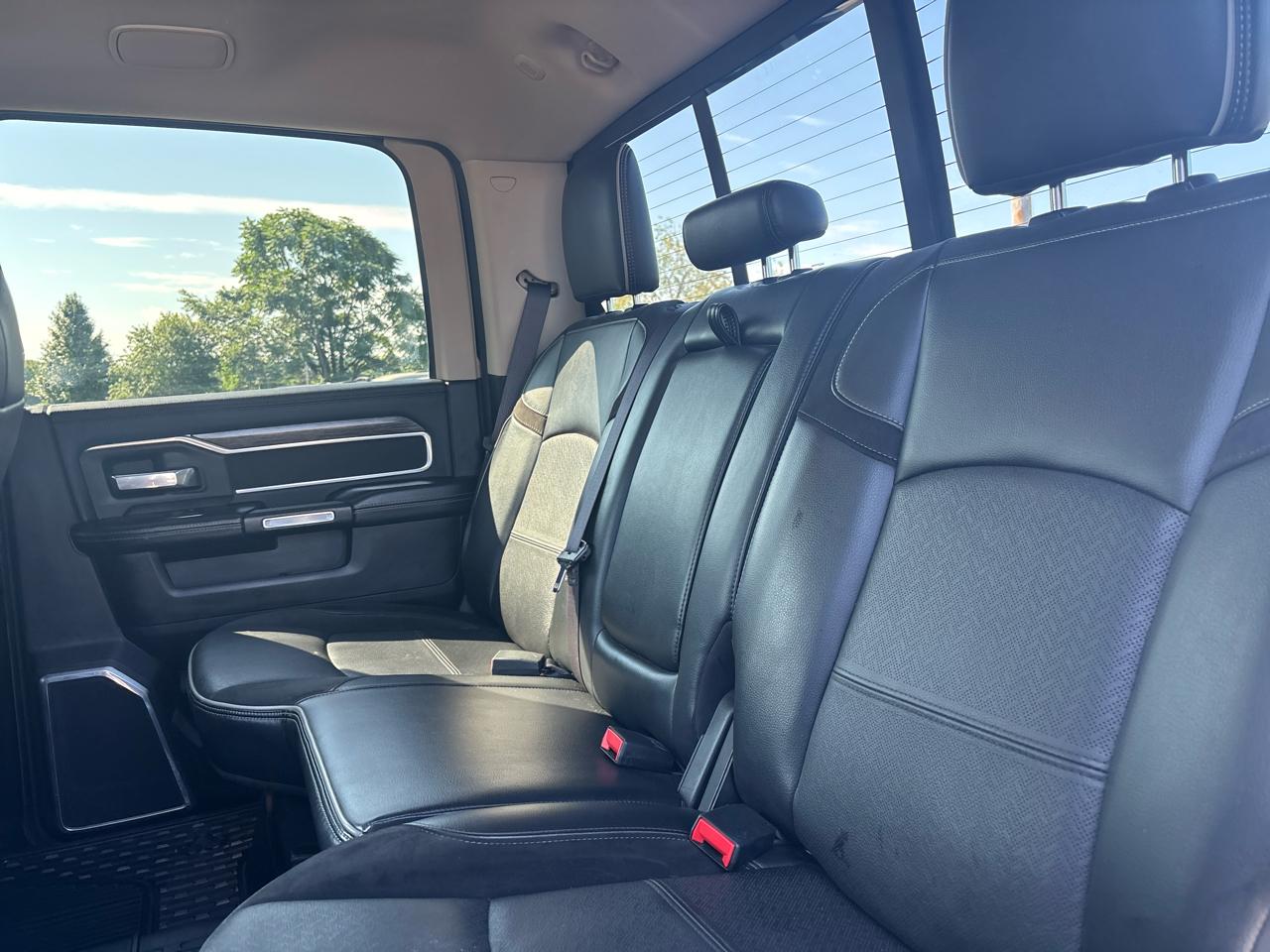 RAM 2500 Laramie 4x4 Crew Cab 6'4" Box 2019