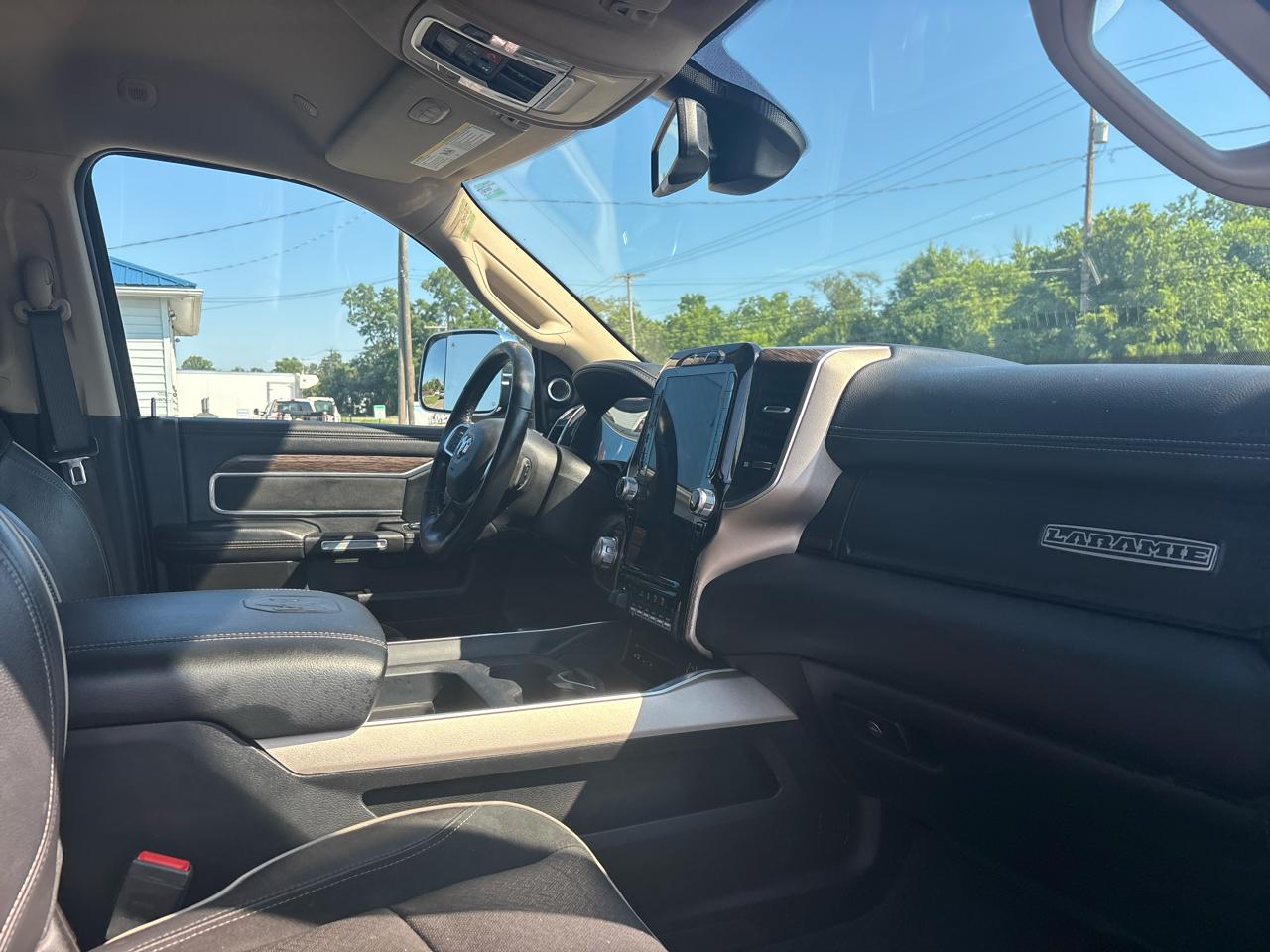 RAM 2500 Laramie 4x4 Crew Cab 6'4" Box 2019