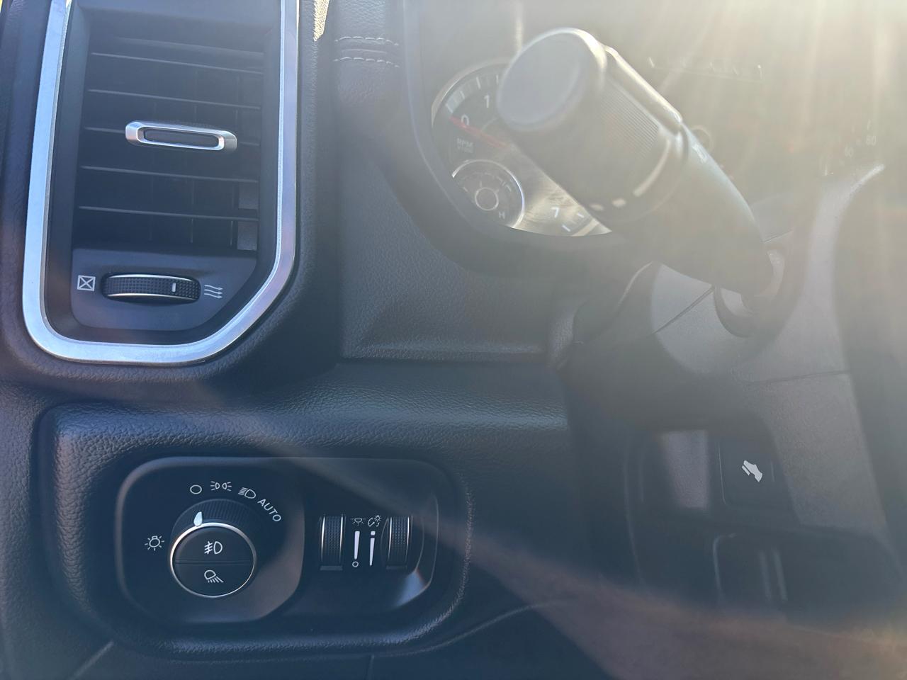 RAM 2500 Laramie 4x4 Crew Cab 6'4" Box 2019