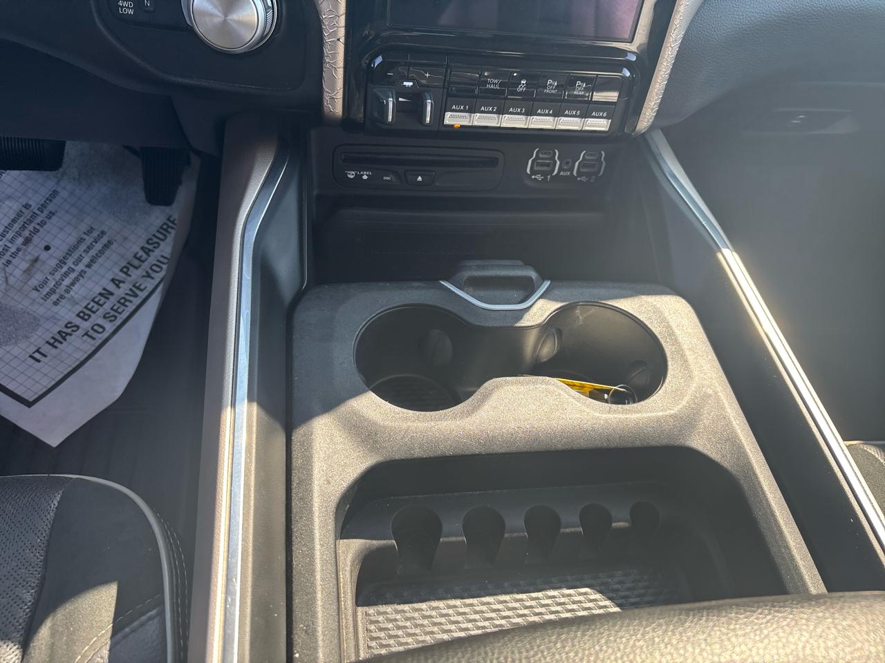 RAM 2500 Laramie 4x4 Crew Cab 6'4" Box 2019