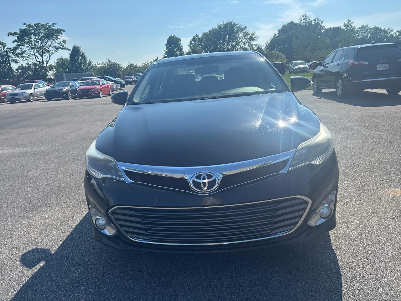 Toyota Avalon 4dr Sdn XLE Premium (Natl) 2013
