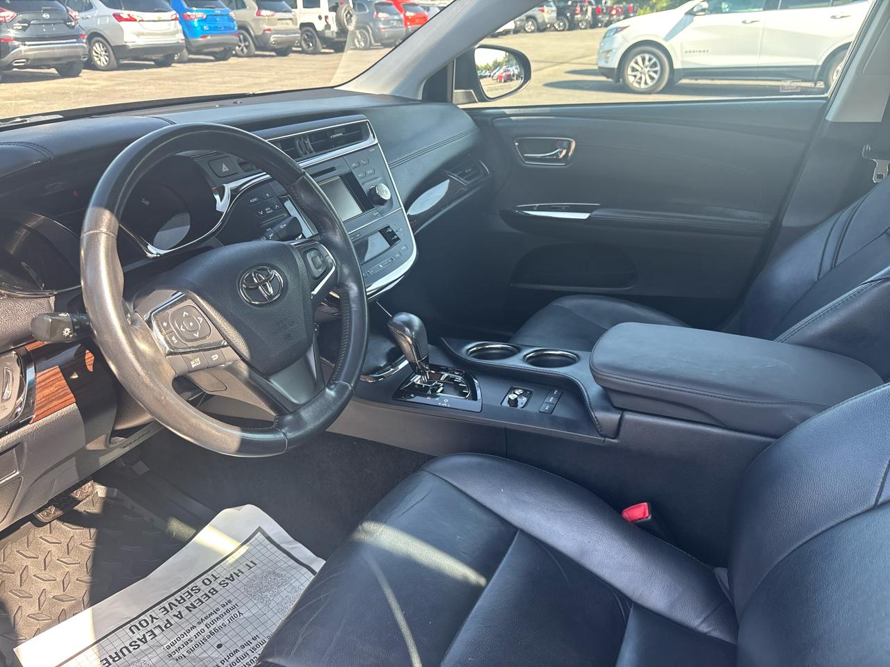 Toyota Avalon 4dr Sdn XLE Premium (Natl) 2013