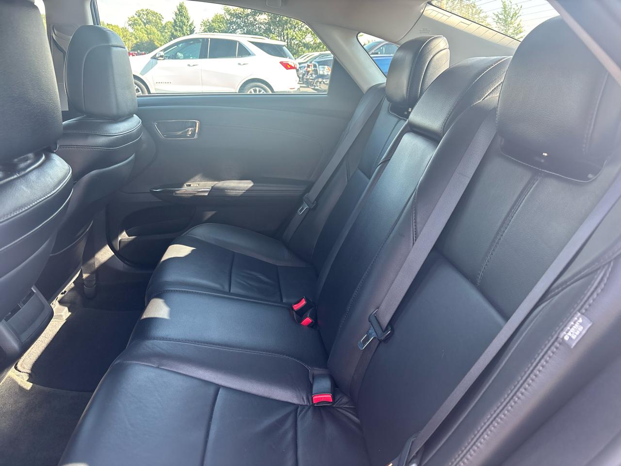 Toyota Avalon 4dr Sdn XLE Premium (Natl) 2013