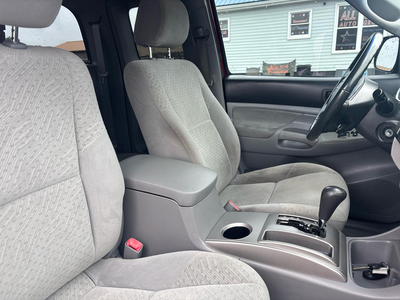 Toyota Tacoma 4WD Access V6 MT (Natl) 2007