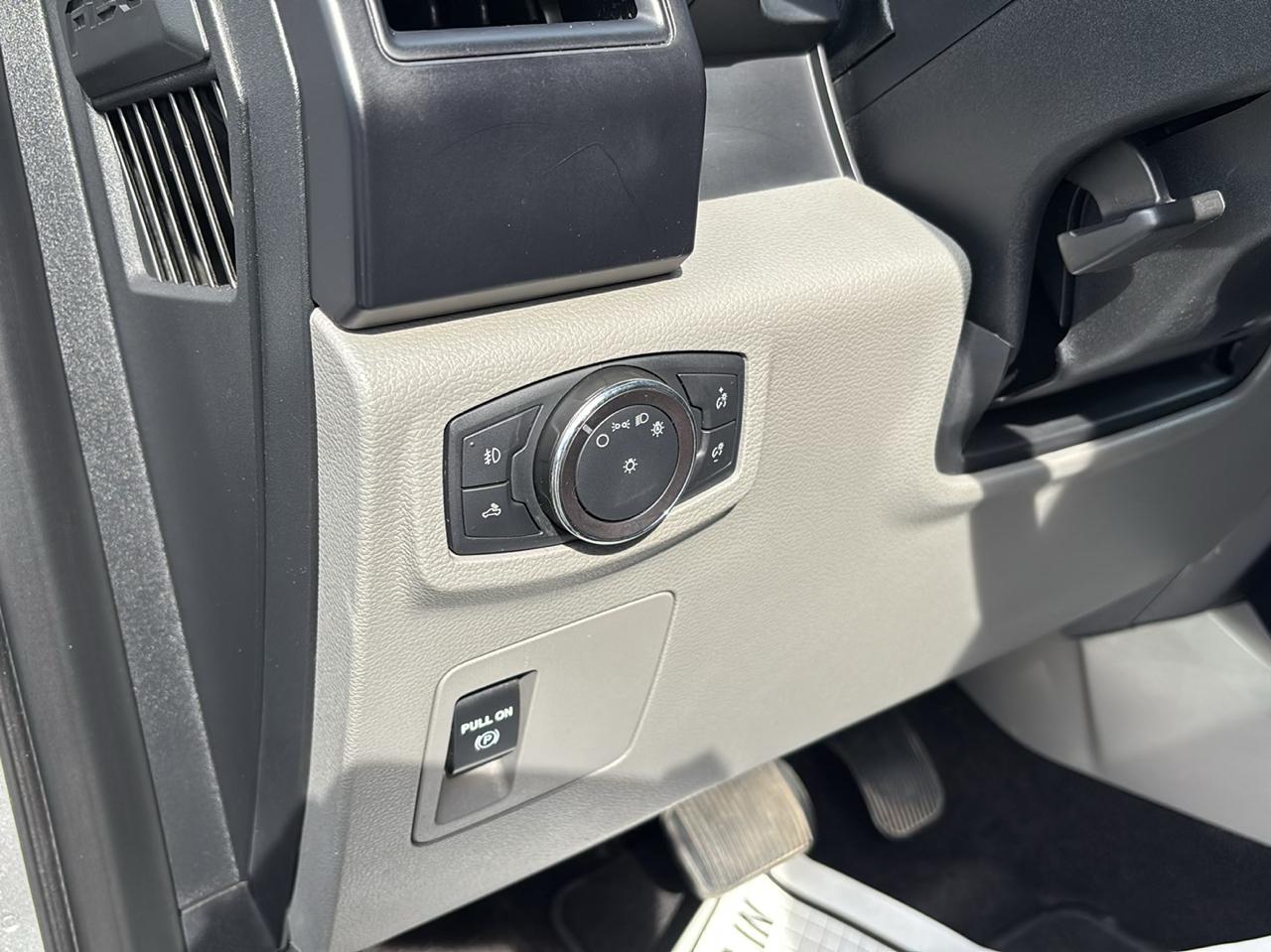 Ford F-150 XL 4WD SuperCrew 5.5' Box 2019