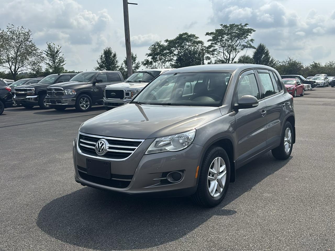 Volkswagen Tiguan 4WD 4dr S 4Motion 2011