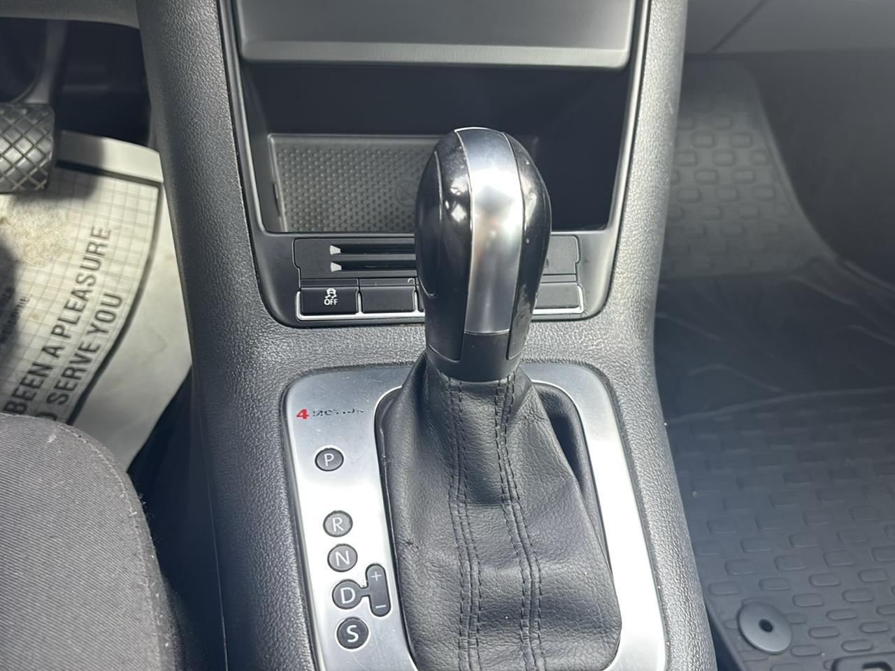 Volkswagen Tiguan 4WD 4dr S 4Motion 2011