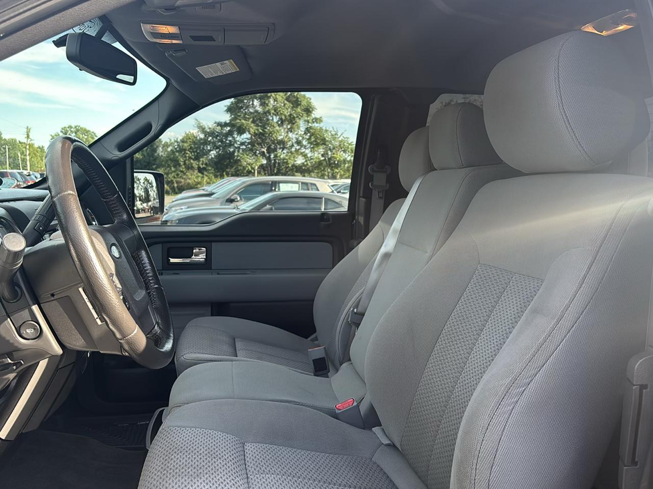 Ford F-150 4WD SuperCab 145" XL 2014